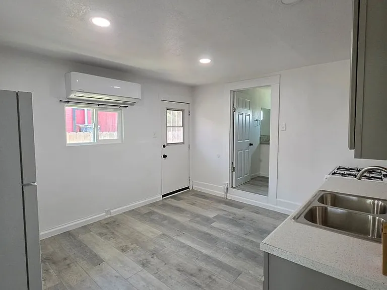 1178 E Park Way — Photo 20