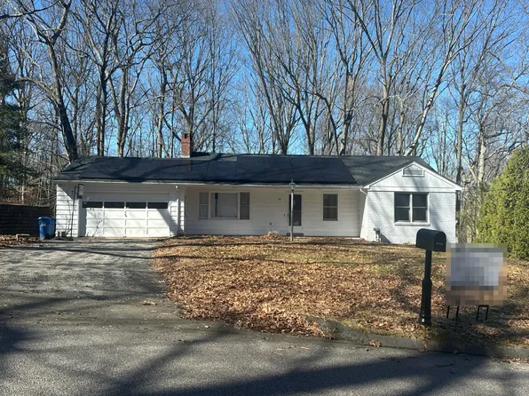 14 Boxwood Ln, Norwich, CT 06360