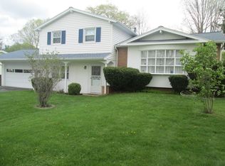 49 Grecian Pkwy, Rochester, NY 14626