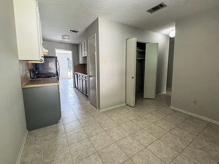 601 Hickory Dr #A — Photo 6