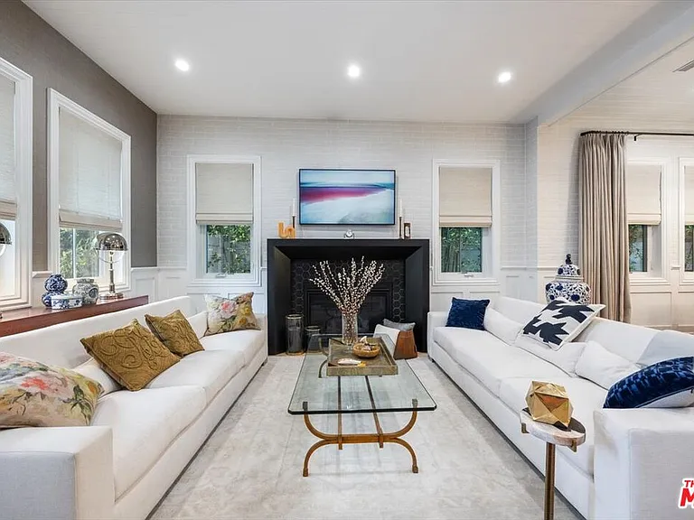 4225 Alcove Ave — Photo 4