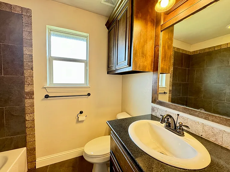 17225 Ridgewood Dr — Photo 20