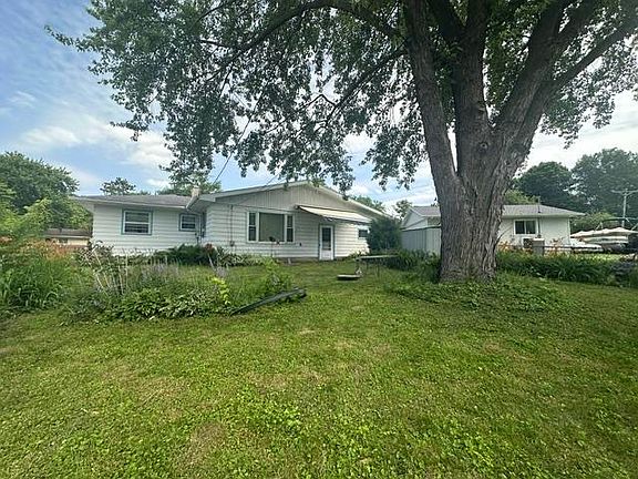2nd image of 4502 Elgar Ln