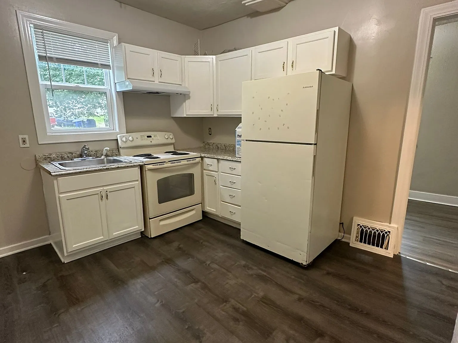 1124 Minnehaha Ave. E - Unit 1 — Photo 2