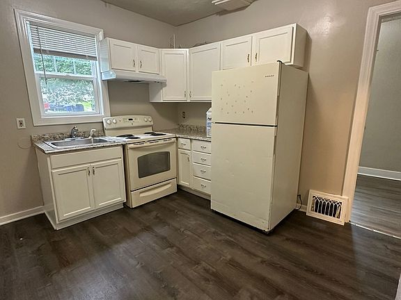 2nd image of 1124 Minnehaha Ave E #1