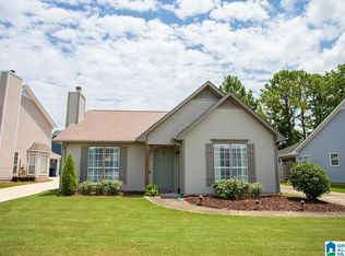 136 Buck Creek Dr, Alabaster, AL 35007