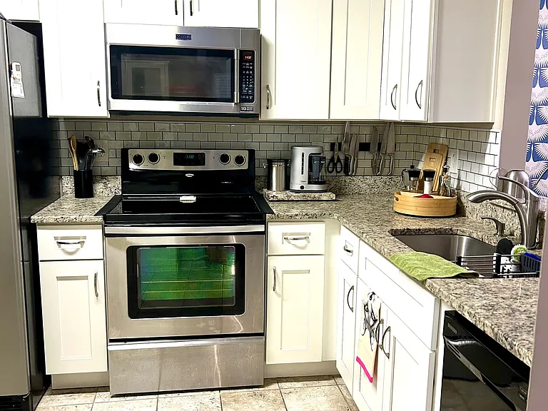 330 Ralph McGill Blvd NE #412 — Photo 14