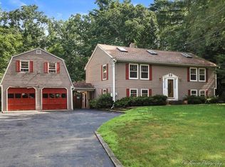 5 Ledge Dr, Georgetown, MA 01833