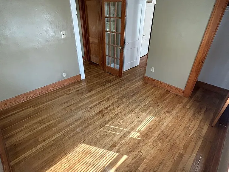 5300 Harrison St — Photo 25