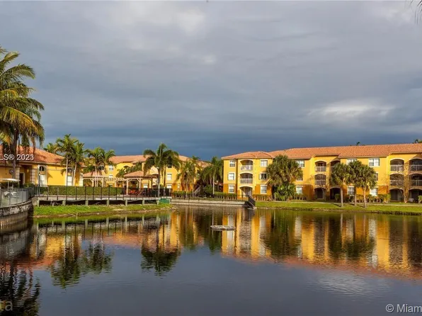 9650 NW 2nd St #4105, Hollywood, FL 33024