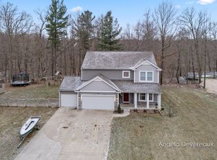 15299 Buck Hollow Dr NE, Cedar Springs, MI 49326