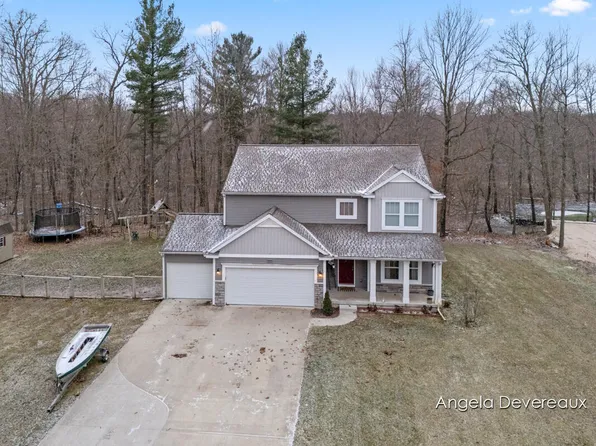 15299 Buck Hollow Dr NE, Cedar Springs, MI 49326