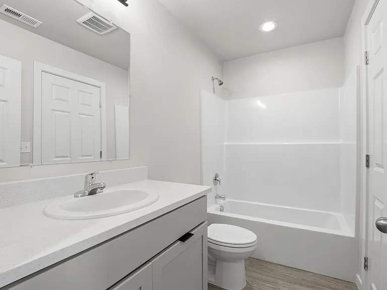 Apple Valley Town Homes — Photo 49