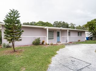 565 Elizabeth St, Largo, FL 33770
