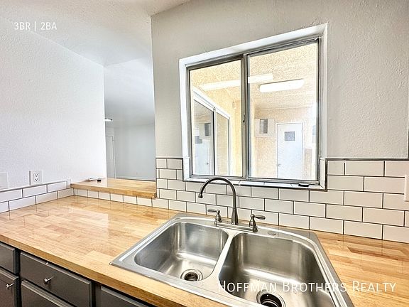 3rd image of 332 Lime St APT 1