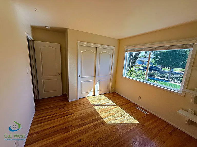 5331 Rimwood Dr — Photo 29