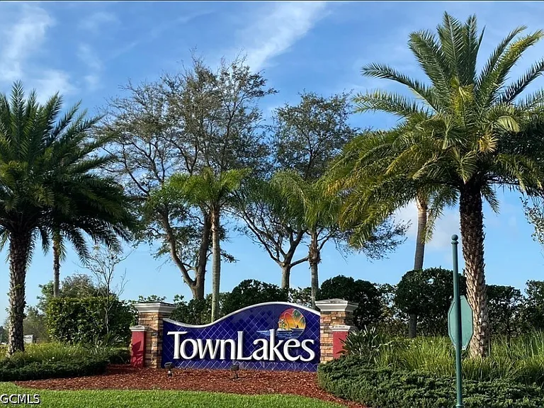 18168 Horizon View Blvd — Photo 1