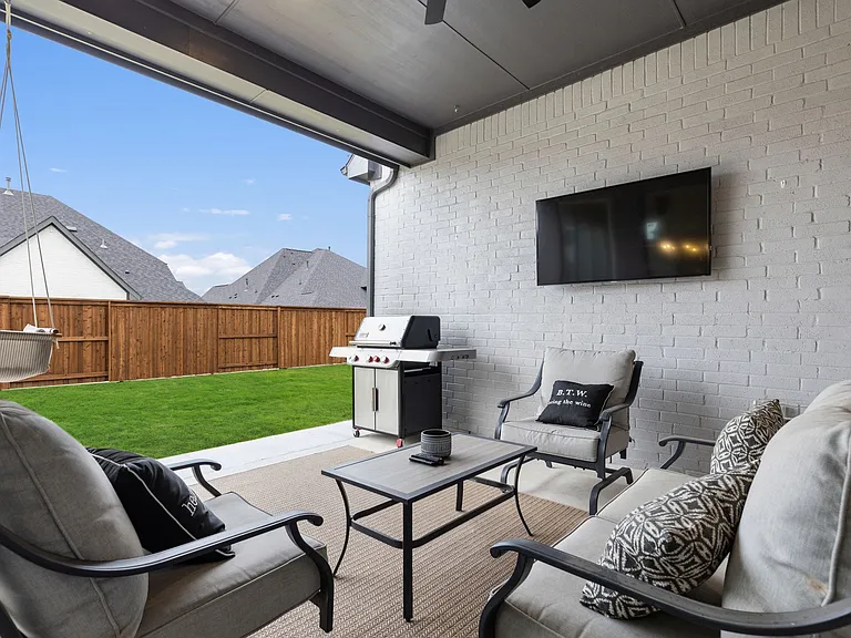 3800 Ironwood Dr — Photo 10