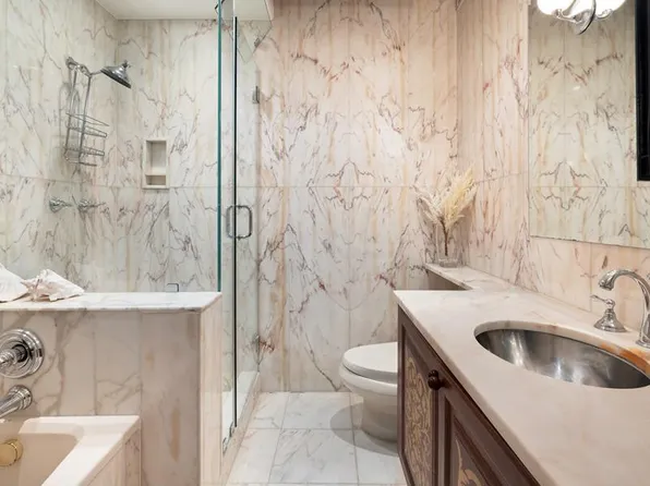 530 East 76th Street image 10 of 20