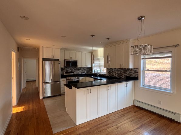 223 W 252nd St FLOOR 2