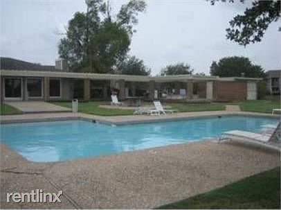 Holleman Pool
