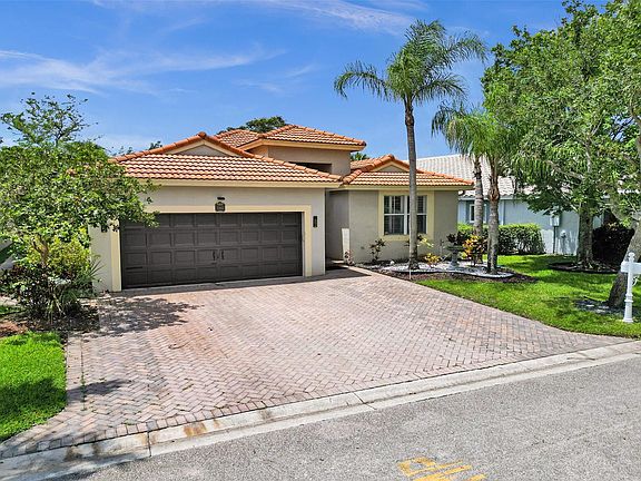 4th image of 5445 NW 122 Drive