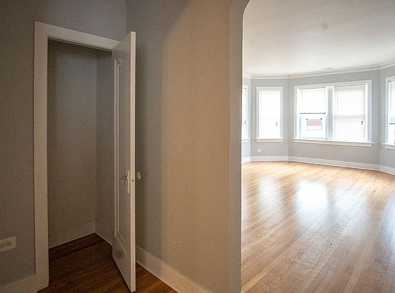 2nd image of 3742 W Windsor Ave APT 2