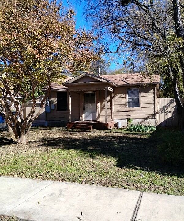 1st image of 552 Ella Ave