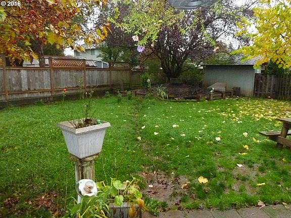 5th image of 1703 SE 144th Ct