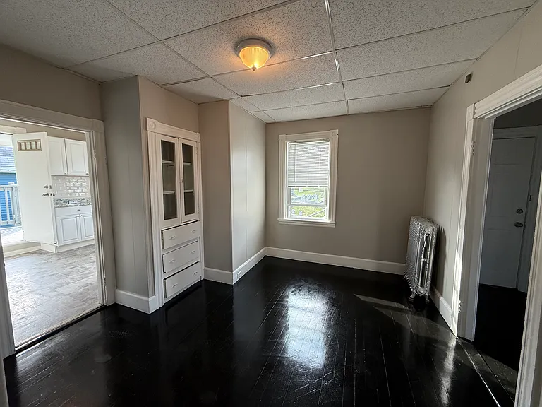 184 Laurel St #2 — Photo 4