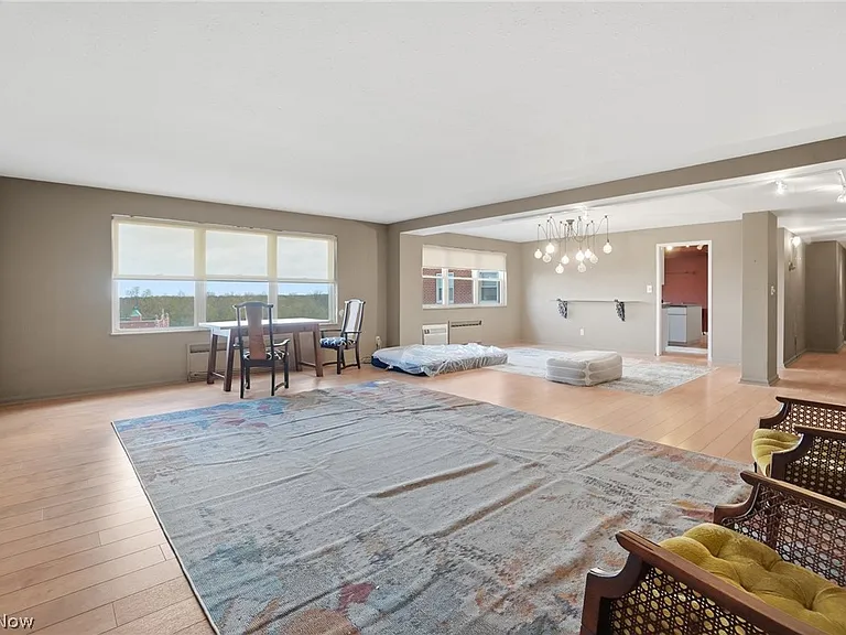 13900 Shaker Blvd #1012 — Photo 4