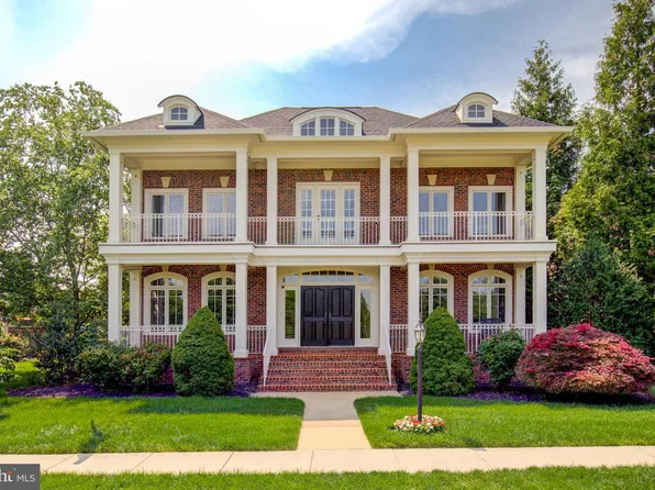 22966 Lois Ln, Ashburn, VA 20148