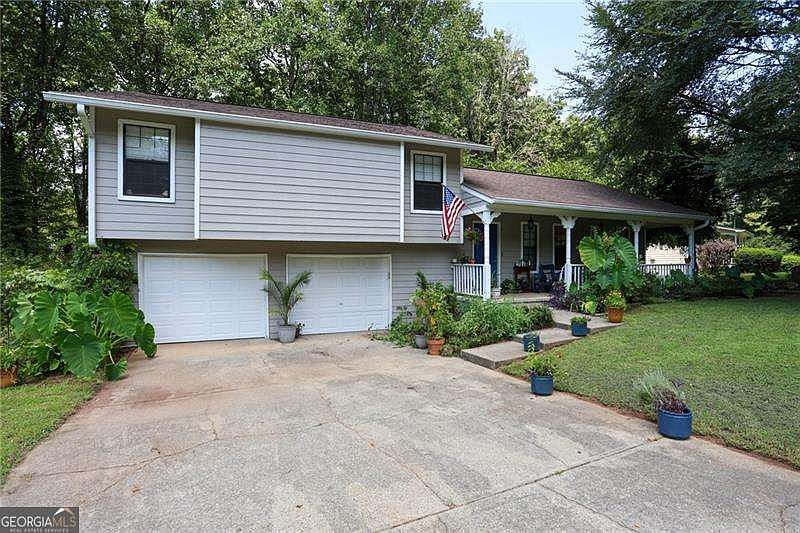1st image of 419 Creekside Ln
