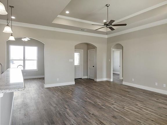 3rd image of 706 Cobblestone Cir
