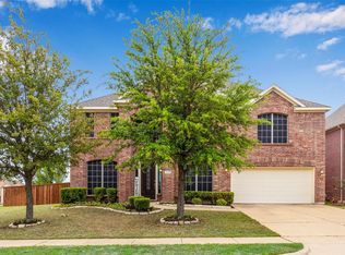 905 Tara Dr, Burleson, TX 76028