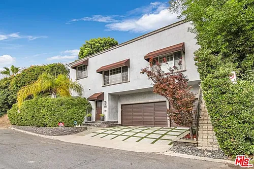3200 Primera Ave Photo 1