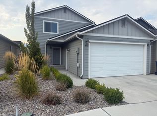 492 S Kansas Loop, East Wenatchee, WA 98802