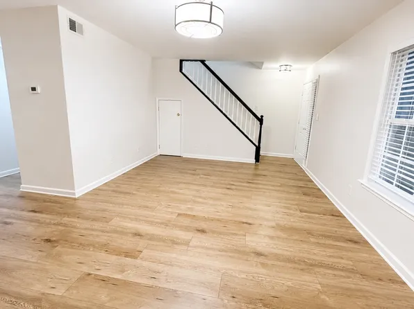 1002 Brighton Point, Sandy Springs, GA 30328