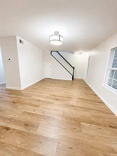 1002 Brighton Point Photo 1