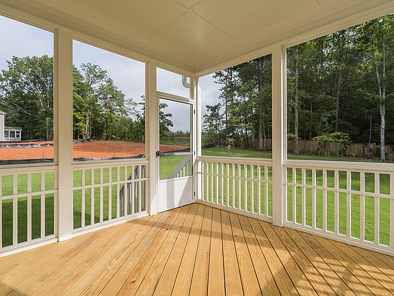 Woodcreek Screened Porch