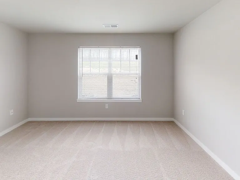 700 Cedar Bluffs Way #23 — Photo 8