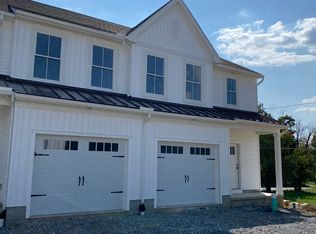 327 White Oak Rd, Manheim, PA 17545