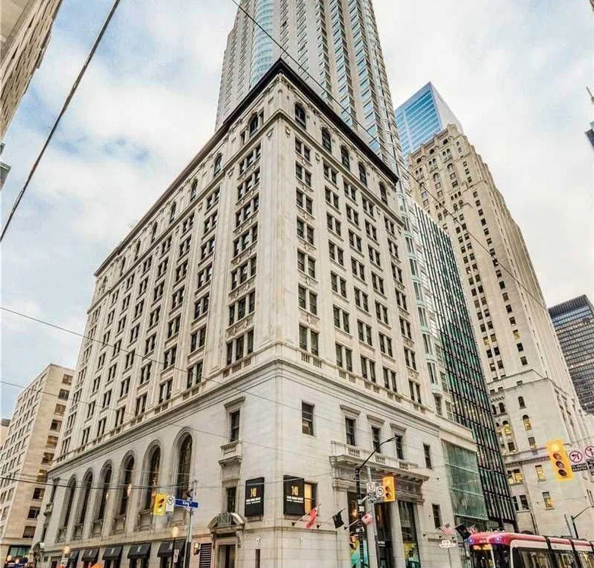 1 bed, $2,800 — Photo 1