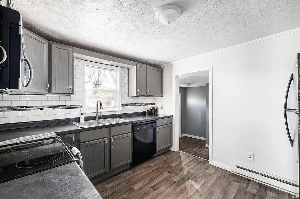 3 bed, 1134 sqft, $1,150 — Photo 4