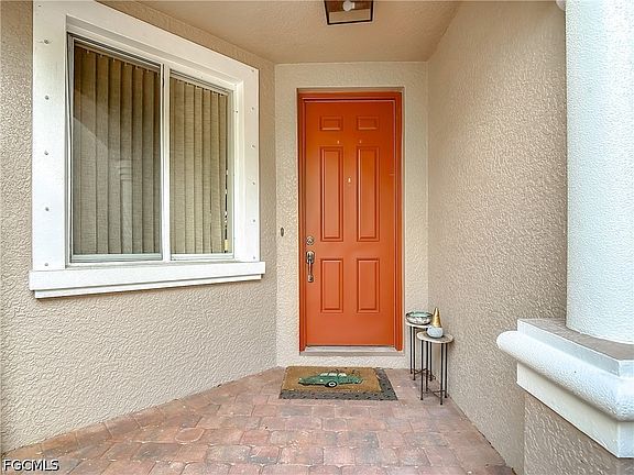 3rd image of 10043 Salina St