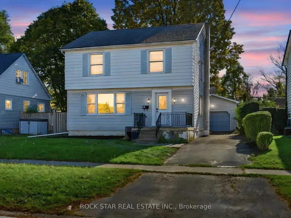 28 Grove Ave, Saint Catharines, ON L2P 1C7