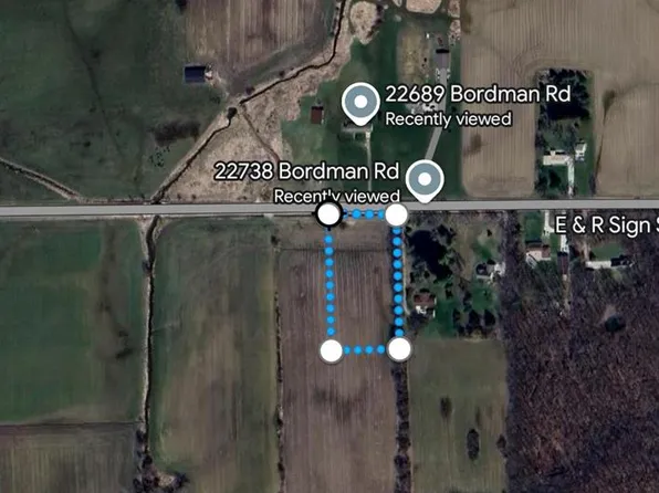 22738 Bordman Rd, Armada, MI 48005