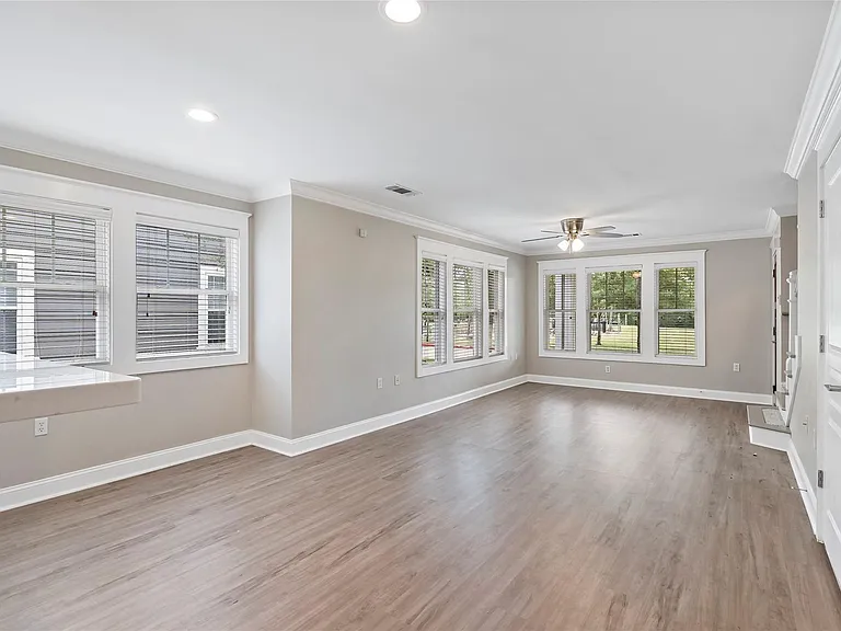 1725 Harvey Mitchell Pkwy S #1112 — Photo 10