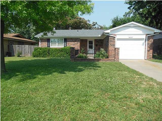 1st image of 1405 N Parkridge Dr