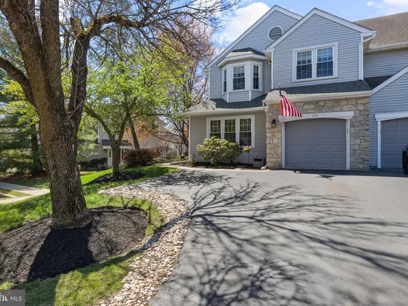 113 Blue Ribbon Dr, North Wales, PA 19454